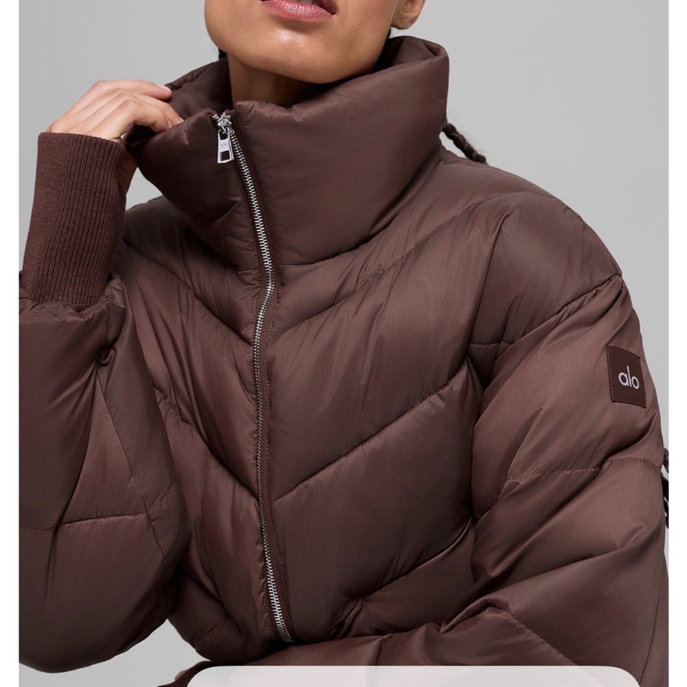 Alo Yoga Brownstone Puffer Jacket - Picture 2 of 4